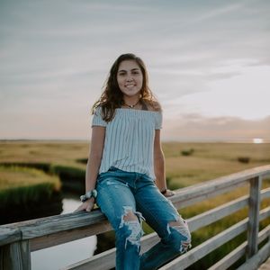 Meet your Posher, Hannah